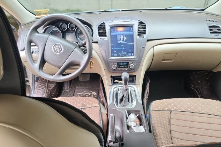 Used Buick Regal 2012 2.0L Comfort Edition Center Console