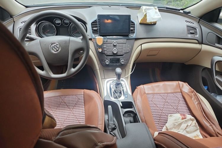 Used Buick Regal 2012 2.0L Comfort Edition Center Console
