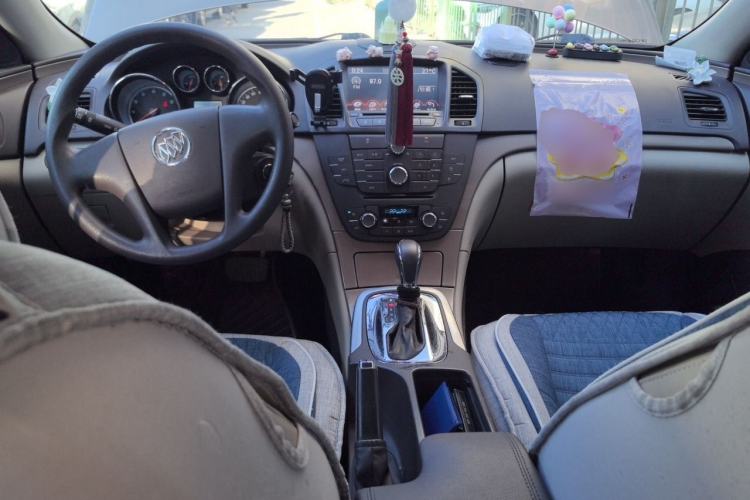 Used Buick Regal 2012 2.0L Comfort Edition Center Console