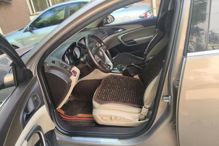 Used Buick Regal 2012 2.4L SIDI Elite Edition Driver Seat