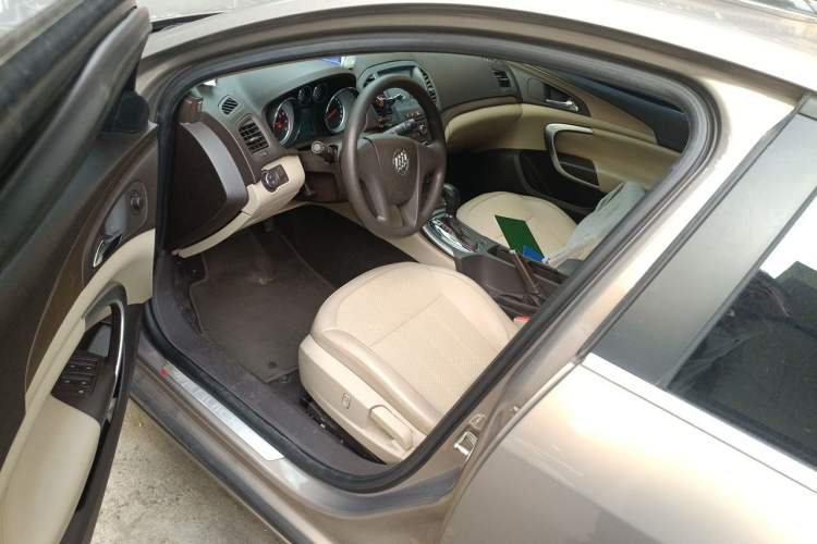 Used Buick Regal 2012 2.0L Comfort Edition Driver Seat