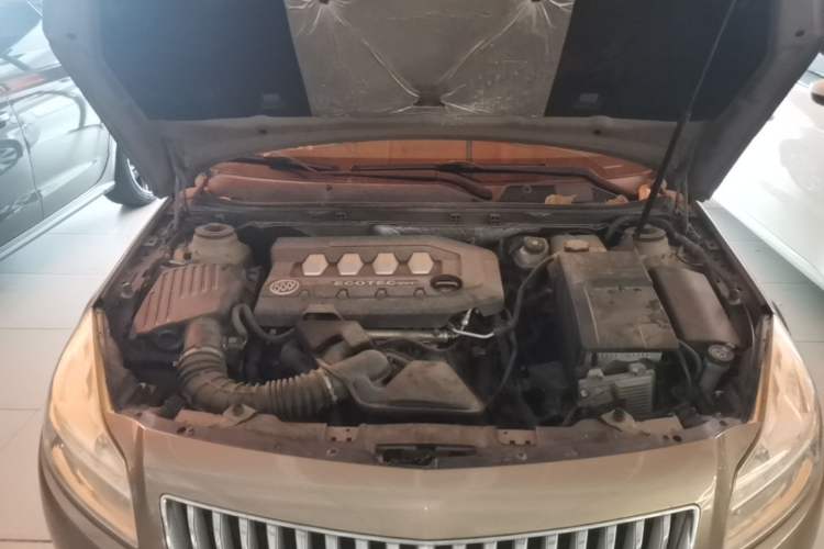 Used Buick Regal 2012 2.0L Comfort Edition Engine Bay