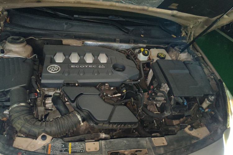 Used Buick Regal 2012 2.4L SIDI Elite Edition Engine Bay