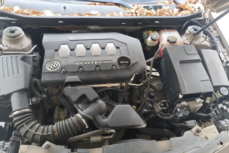 Used Buick Regal 2012 2.0L Comfort Edition Engine Bay
