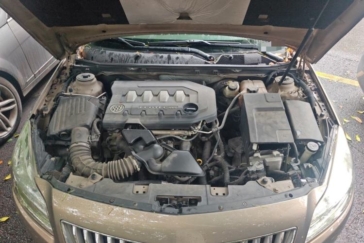 Used Buick Regal 2012 2.0L Comfort Edition Engine Bay