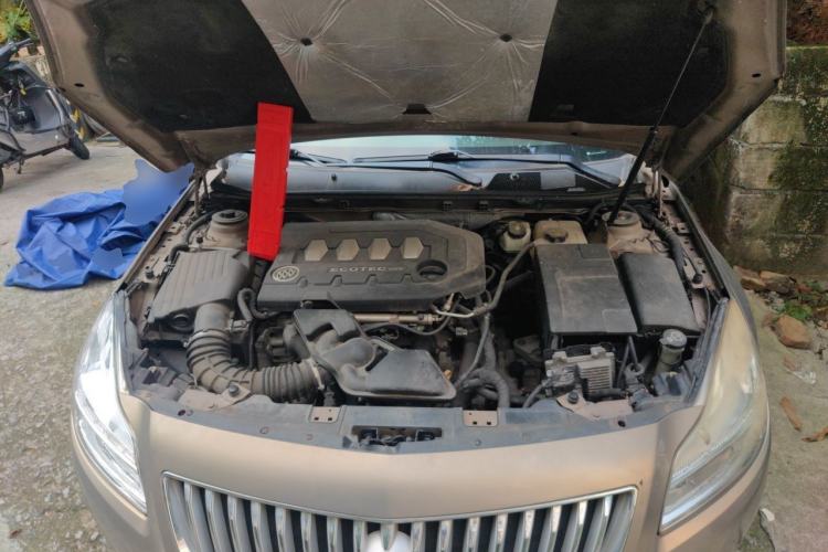 Used Buick Regal 2012 2.0L Comfort Edition Engine Bay