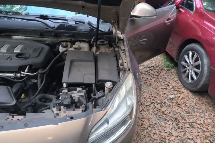 Used Buick Regal 2012 2.0L Luxury Edition Engine Bay Left