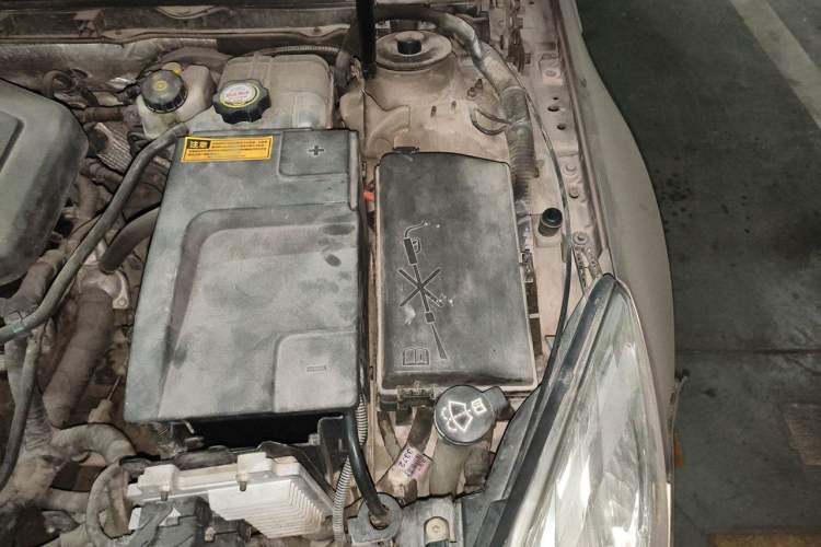 Used Buick Regal 2012 2.0L Luxury Edition Engine Bay Left