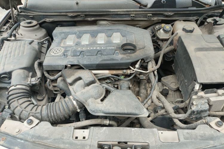 Used Buick Regal 2012 2.0L Comfort Edition Engine Bay