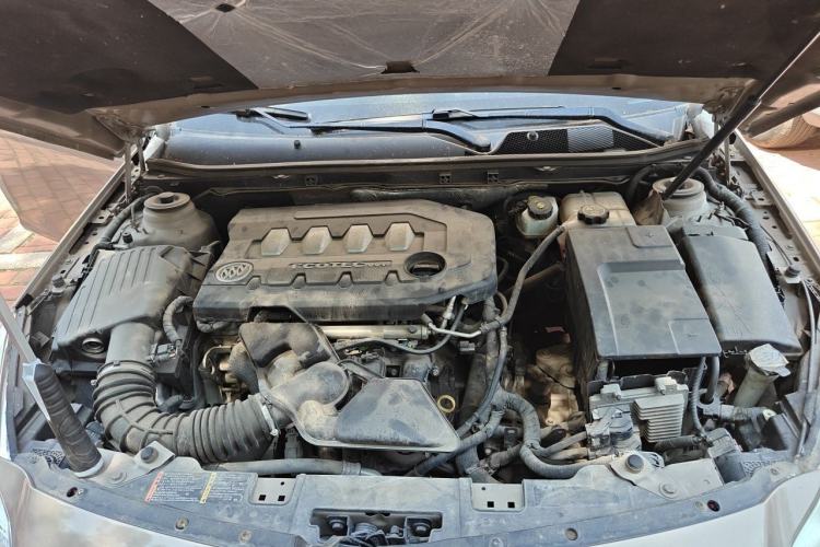Used Buick Regal 2012 2.0L Comfort Edition Engine Bay