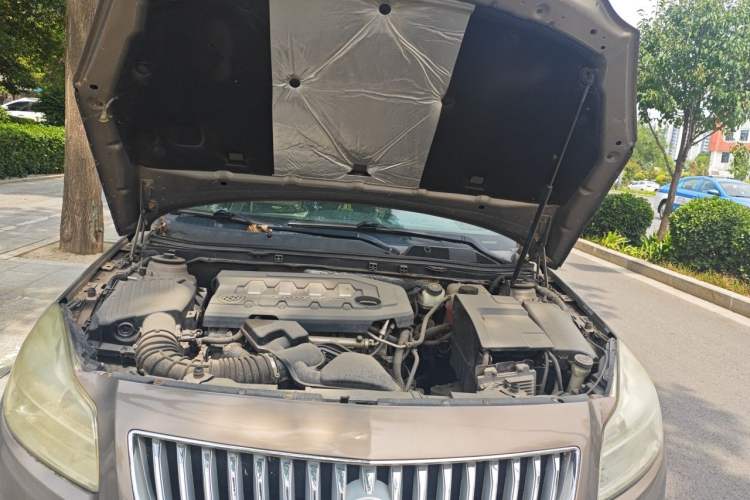 Used Buick Regal 2012 2.0L Comfort Edition Engine Bay