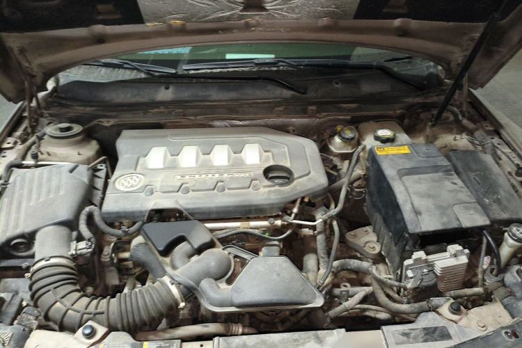 Used Buick Regal 2012 2.0L Luxury Edition Engine Bay