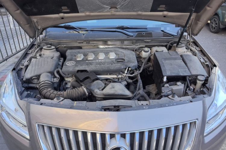 Used Buick Regal 2012 2.0L Comfort Edition Engine Bay