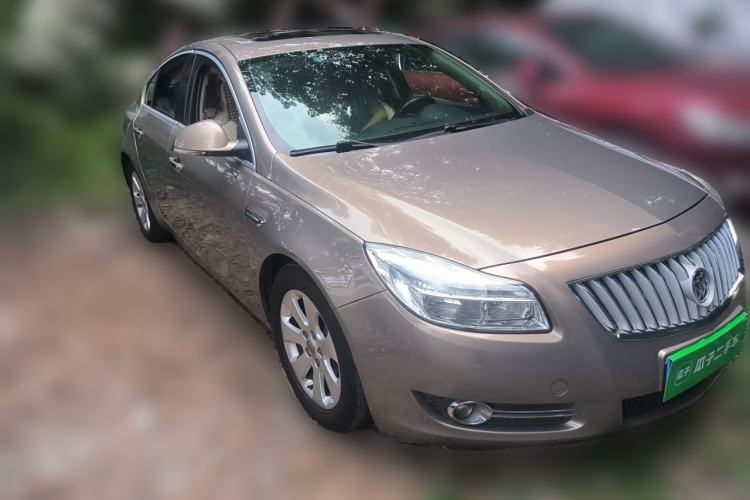 Used Buick Regal 2012 2.0L Luxury Edition Front Right 45 Deg