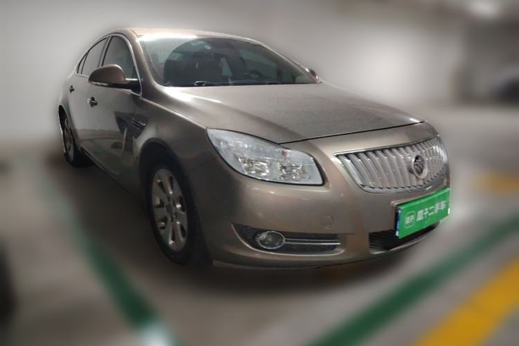 Used Buick Regal 2012 2.0L Luxury Edition Front Right 45 Deg