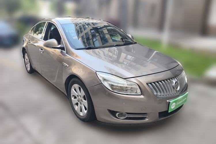 Used Buick Regal 2012 2.0L Luxury Edition Front Right 45 Deg