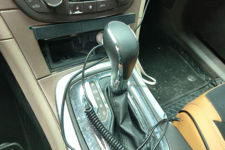Used Buick Regal 2012 2.0L Comfort Edition Gear Lever