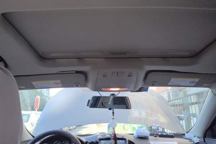 Used Buick Regal 2012 2.0L Comfort Edition Headliner