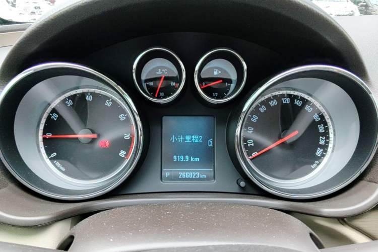 Used Buick Regal 2012 2.0L Comfort Edition Instrument Cluster