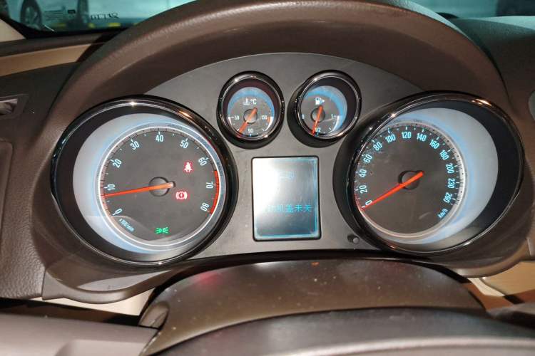Used Buick Regal 2012 2.4L SIDI Elite Edition Instrument Cluster