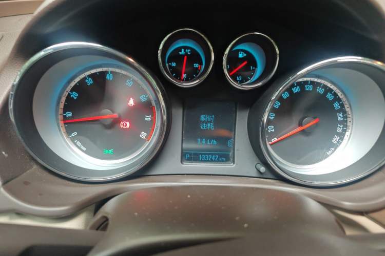 Used Buick Regal 2012 2.0L Comfort Edition Instrument Cluster