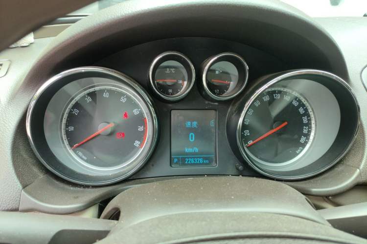 Used Buick Regal 2012 2.0L Comfort Edition Instrument Cluster