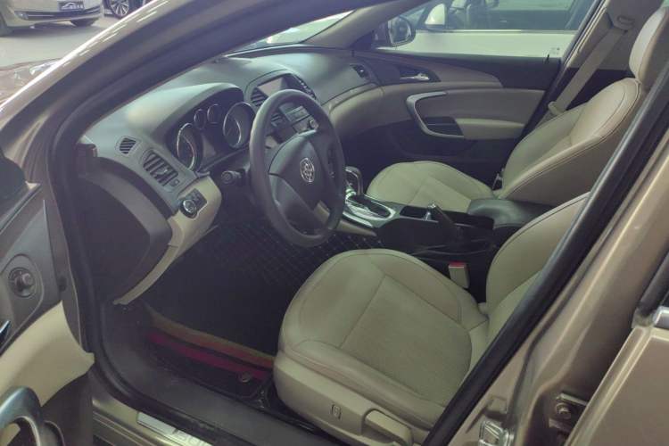 Used Buick Regal 2012 2.0L Comfort Edition Interior 2