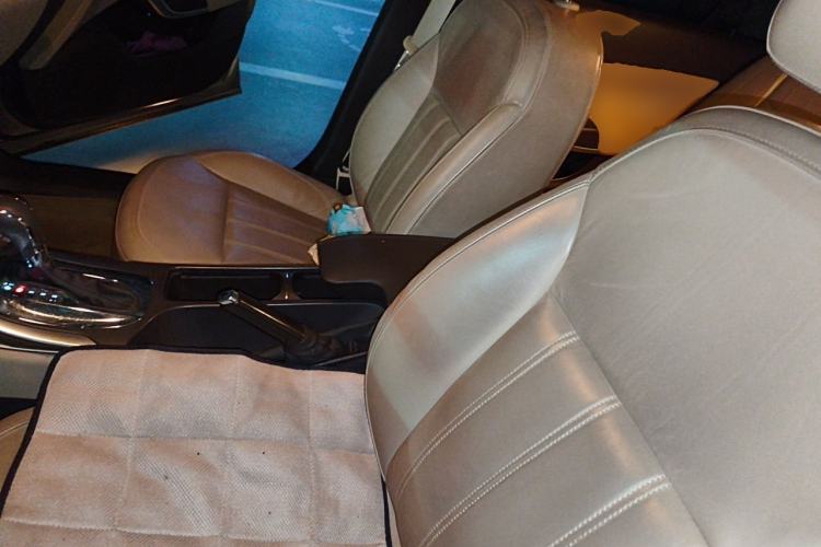 Used Buick Regal 2012 2.0L Luxury Edition Left Front Seat
