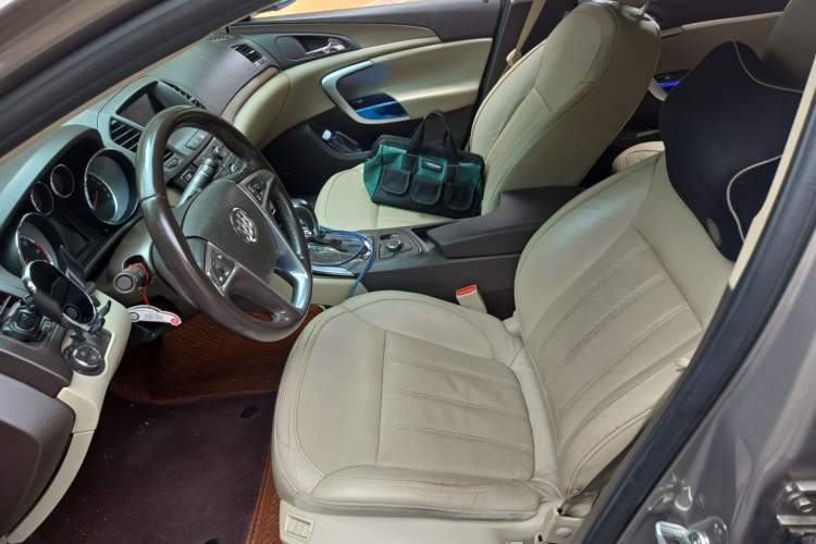 Used Buick Regal 2012 2.4L SIDI Flagship Edition Left Front Seat