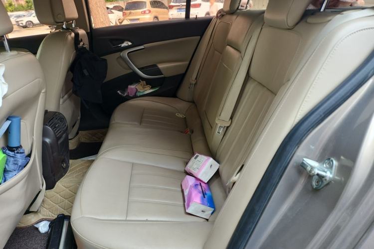 Used Buick Regal 2012 2.0L Luxury Edition Left Rear Seat