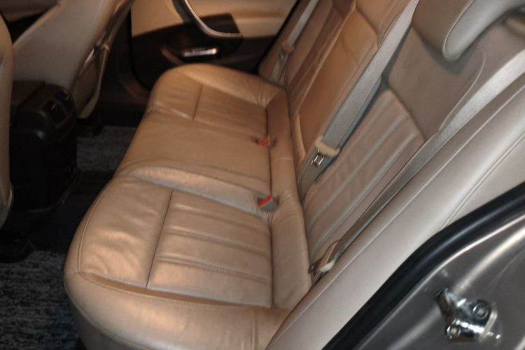 Used Buick Regal 2012 2.4L SIDI Elite Edition Left Rear Seat