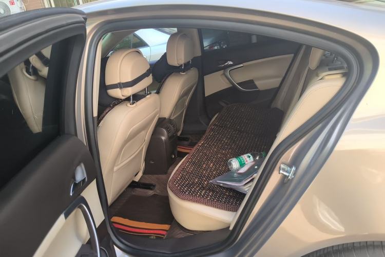 Used Buick Regal 2012 2.4L SIDI Elite Edition Left Rear Seat