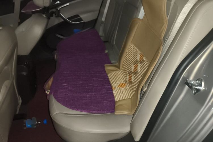 Used Buick Regal 2012 2.0L Luxury Edition Left Rear Seat