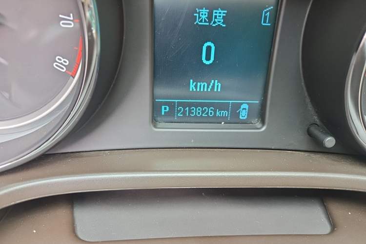 Used Buick Regal 2012 2.4L SIDI Flagship Edition Odometer Close Up
