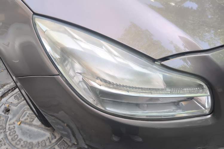 Used Buick Regal 2012 2.4L SIDI Elite Edition Right Front Headlight
