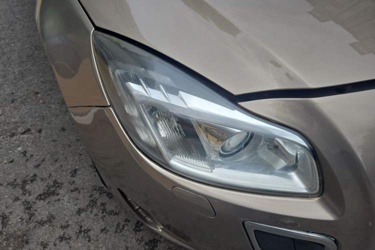 Used Buick Regal 2012 2.4L SIDI Flagship Edition Right Front Headlight