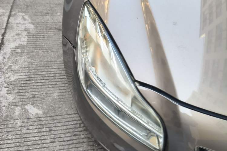 Used Buick Regal 2012 2.0L Luxury Edition Right Front Headlight