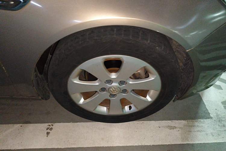 Used Buick Regal 2012 2.0L Luxury Edition Right Front Wheel Hub