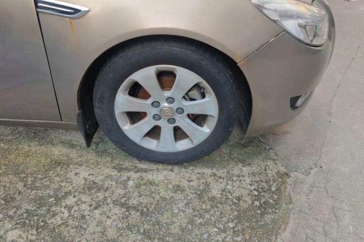 Used Buick Regal 2012 2.0L Comfort Edition Right Front Wheel Hub