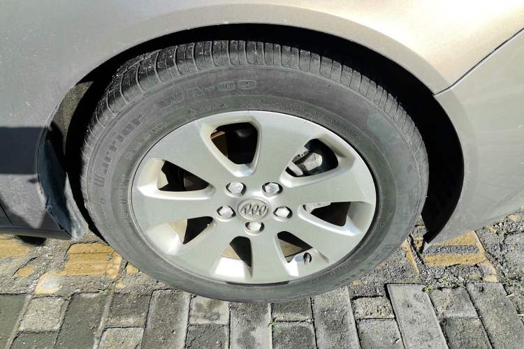 Used Buick Regal 2012 2.0L Comfort Edition Right Front Wheel Hub