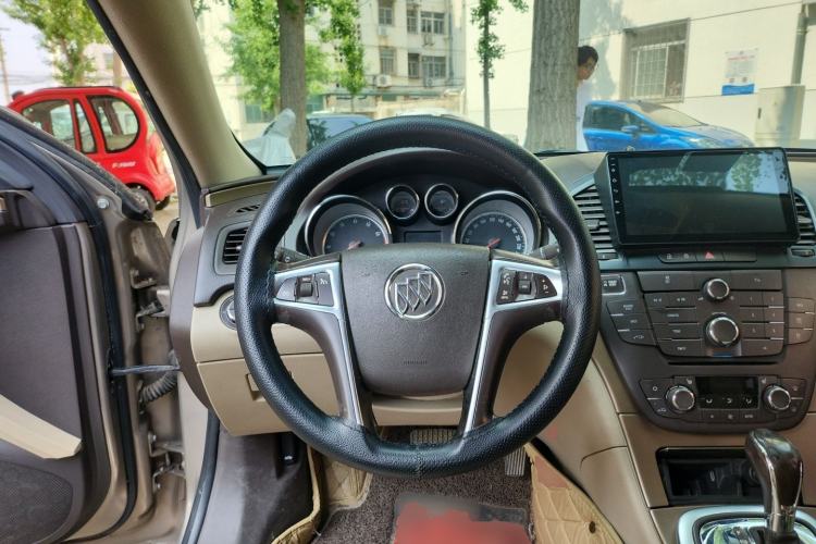 Used Buick Regal 2012 2.0L Luxury Edition Steering Wheel
