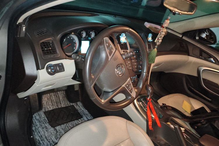 Used Buick Regal 2012 2.4L SIDI Elite Edition Steering Wheel