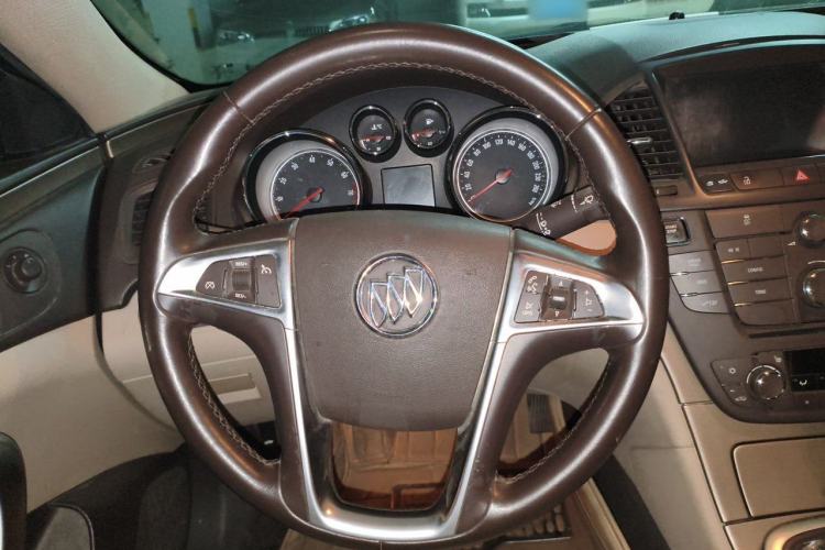 Used Buick Regal 2012 2.0L Luxury Edition Steering Wheel
