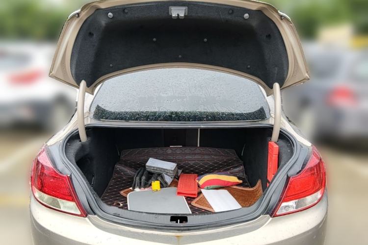 Used Buick Regal 2012 2.0L Comfort Edition Trunk