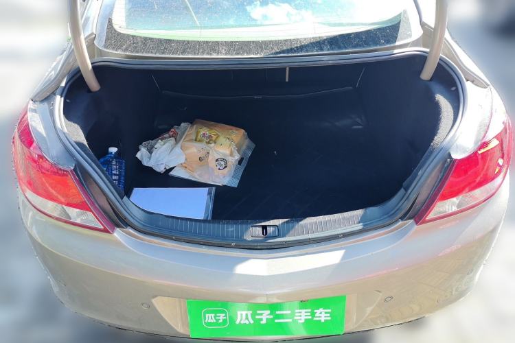 Used Buick Regal 2012 2.0L Comfort Edition Trunk