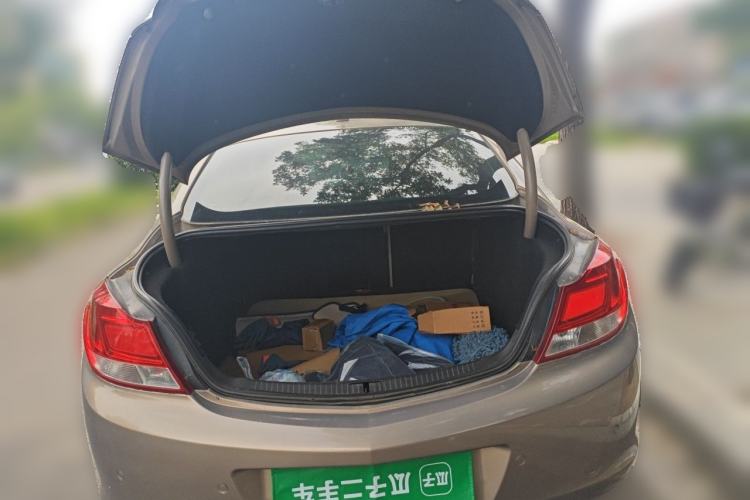 Used Buick Regal 2012 2.0L Comfort Edition Trunk