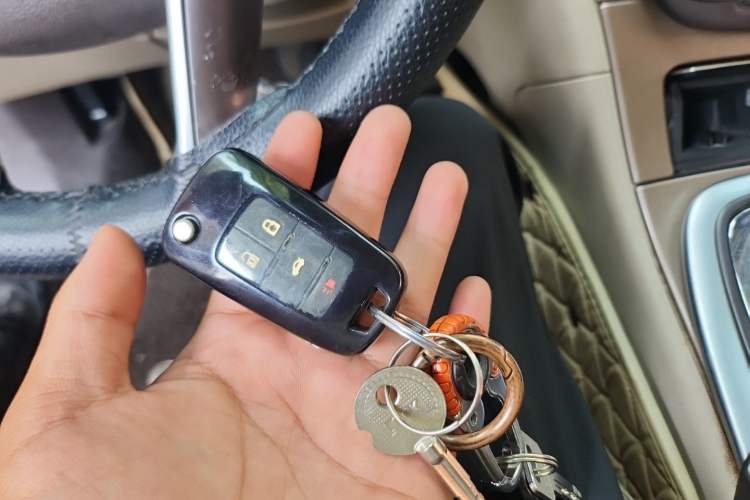 Used Buick Regal 2012 2.0L Luxury Edition Vehicle Key