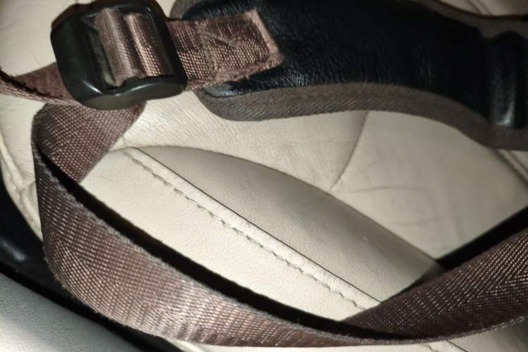Used Buick Regal 2012 2.4L SIDI Elite Edition Vehicle Key