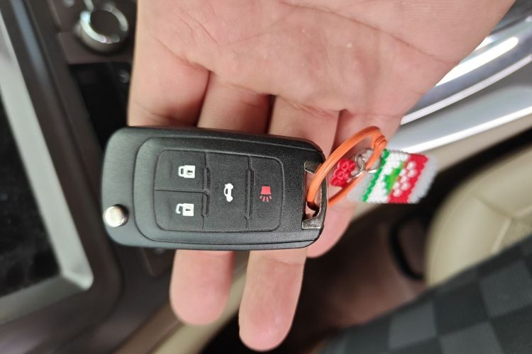 Used Buick Regal 2012 2.0L Comfort Edition Vehicle Key