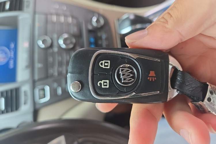 Used Buick Regal 2012 2.4L SIDI Flagship Edition Vehicle Key